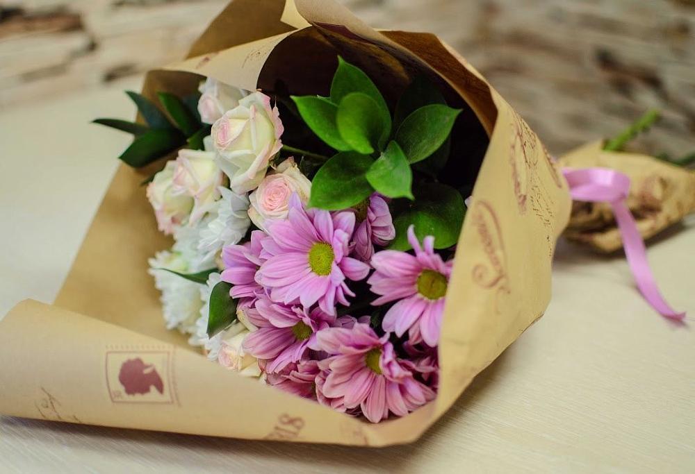 Букет цветов из: Розы и Хризантемы в Посёлок Подольской машинно-испытательной станции