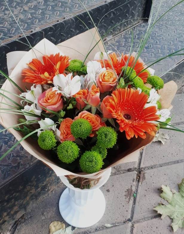 Букет цветов из: Герберы, Хризантемы, Альстромерии и Розы в Посёлок Подольской машинно-испытательной станции