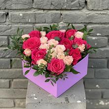 Цветочная композиция из Розы в коробке в Посёлок Подольской машинно-испытательной станции