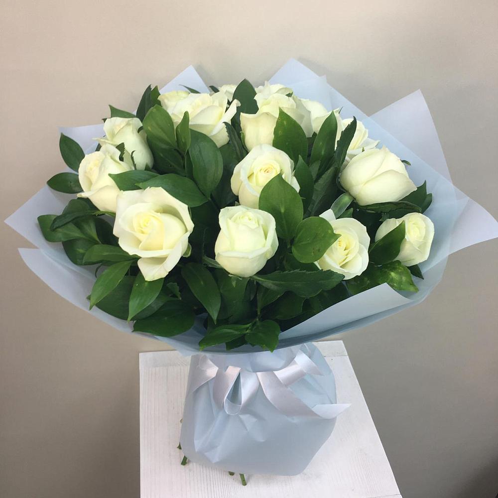 Букет 15 Белых роз Проуд в Посёлок Подольской машинно-испытательной станции