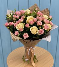 Букет цветов из:  Розы в Посёлок Подольской машинно-испытательной станции