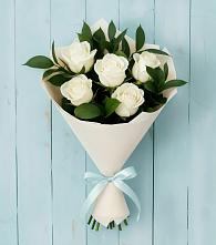 Букет цветов из:  Розы в Посёлок Подольской машинно-испытательной станции