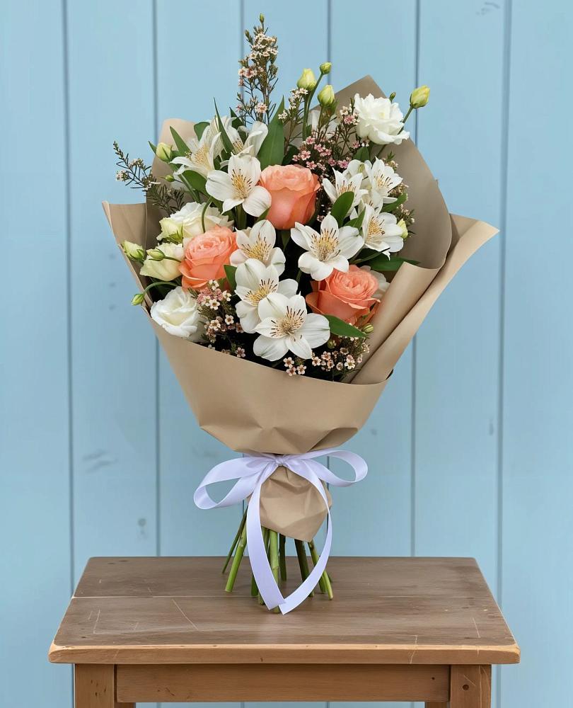 Букет цветов из: Альстромерии, Лизиантусы, Розы и Хризантемы в Посёлок Подольской машинно-испытательной станции