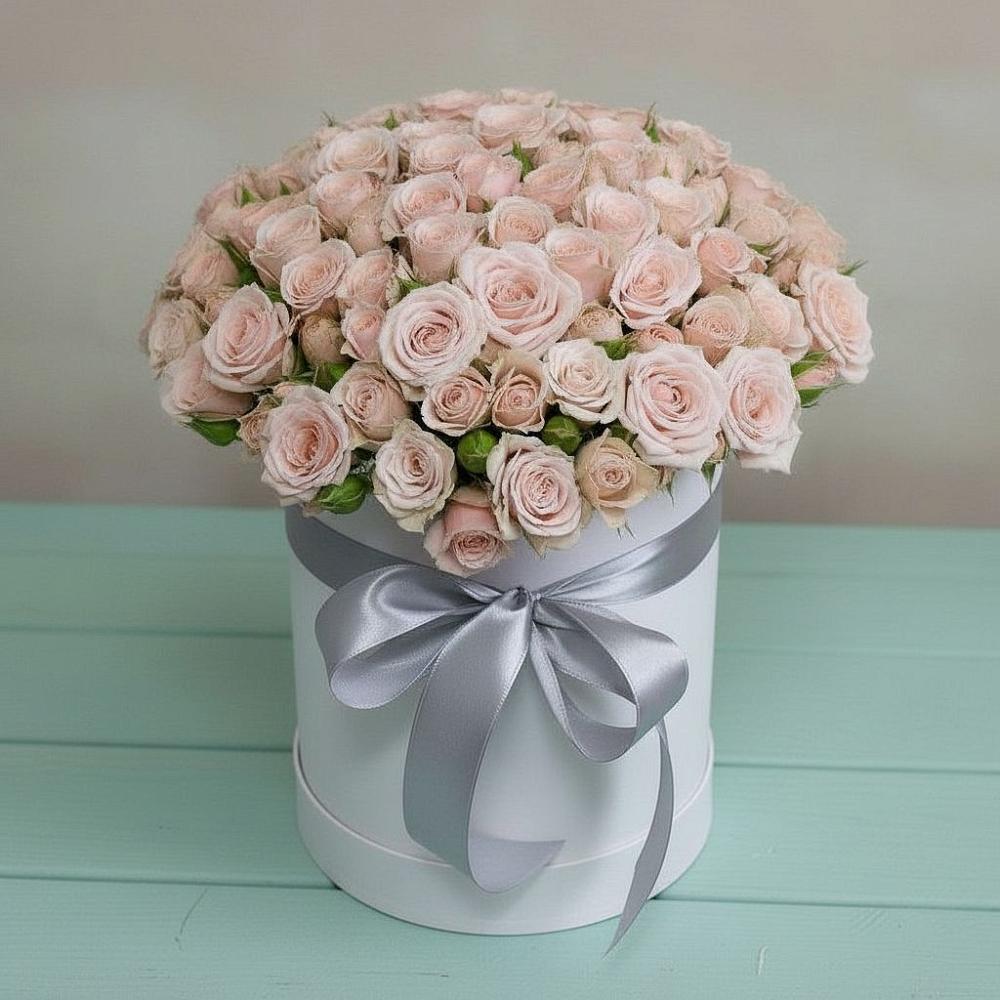 Цветочная композиция из Розы в шляпной коробке в Посёлок Подольской машинно-испытательной станции